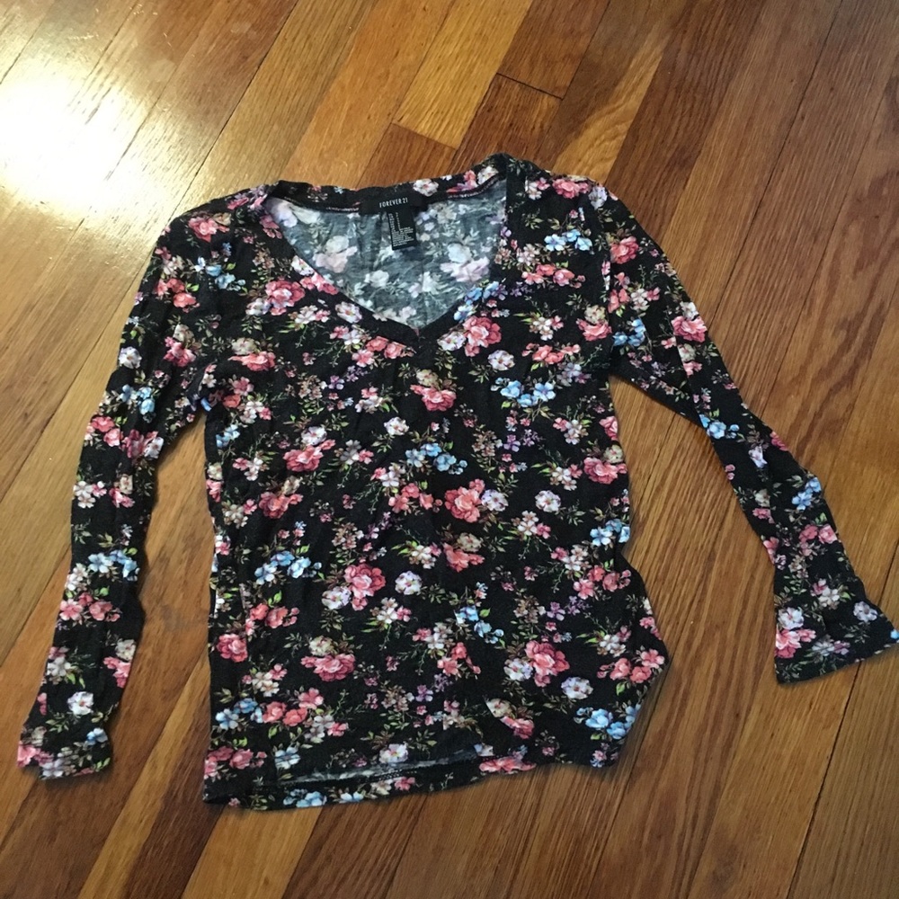 Floral long sleeve crop top
